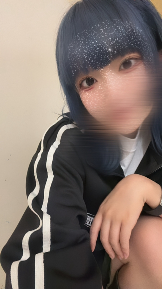 カメラ割れた😭