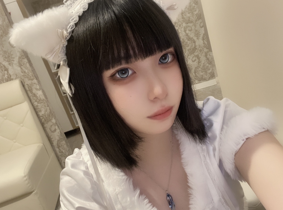 久しぶりに真っ白ちゃんなのにゃ！