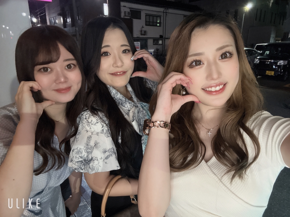 最近どんなポーズ流行ってるの？