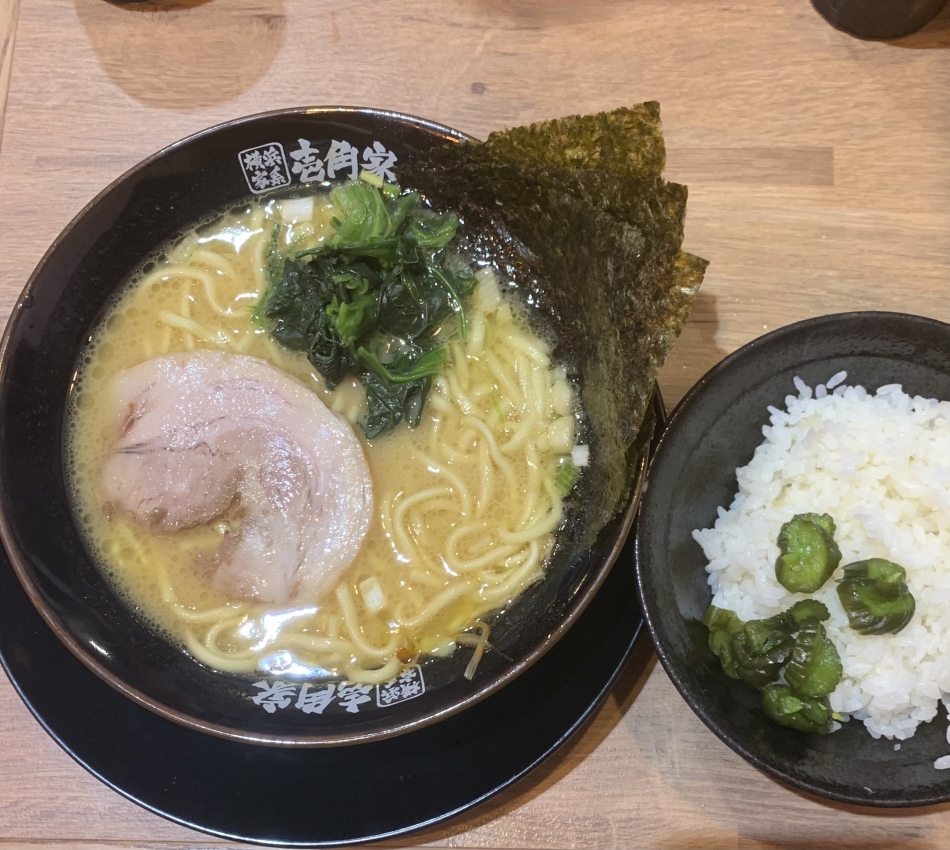 (ᐡɞ̴̶̷ ̫ ɞ̴̶&#x337 ;ᐡ)