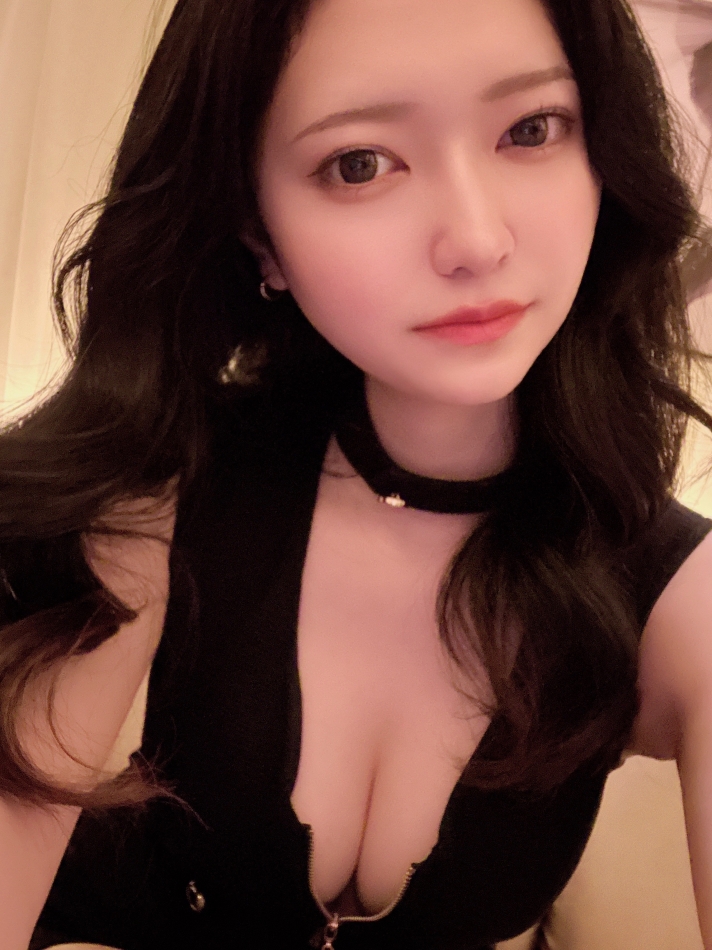 一条 葵