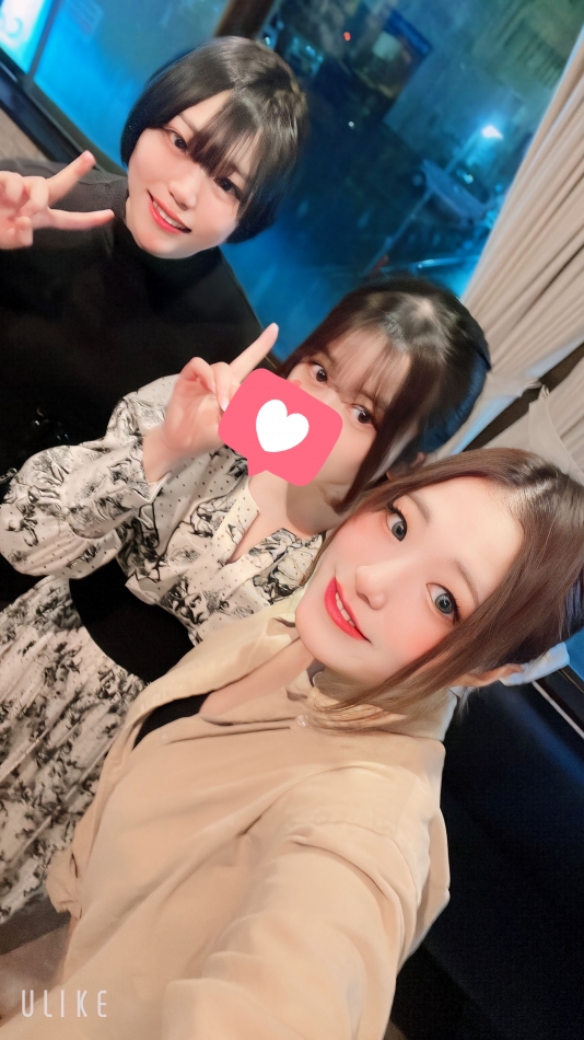 暖をとる猫ちゃんたち😽💕