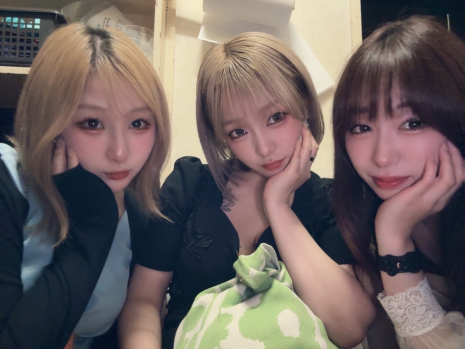 ラウンジ茶々日記1685115