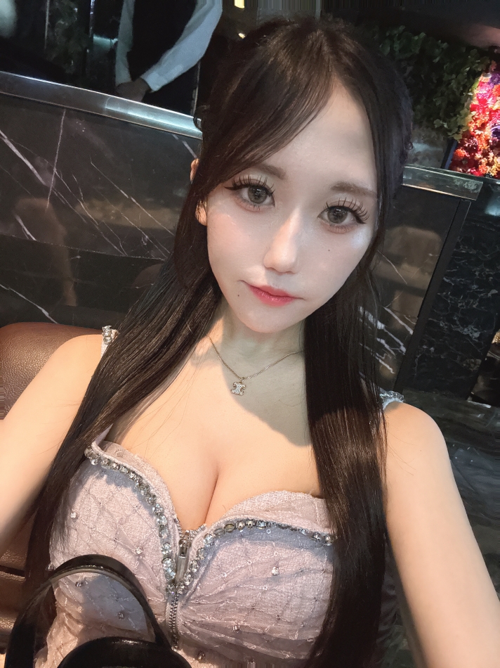 一条 葵