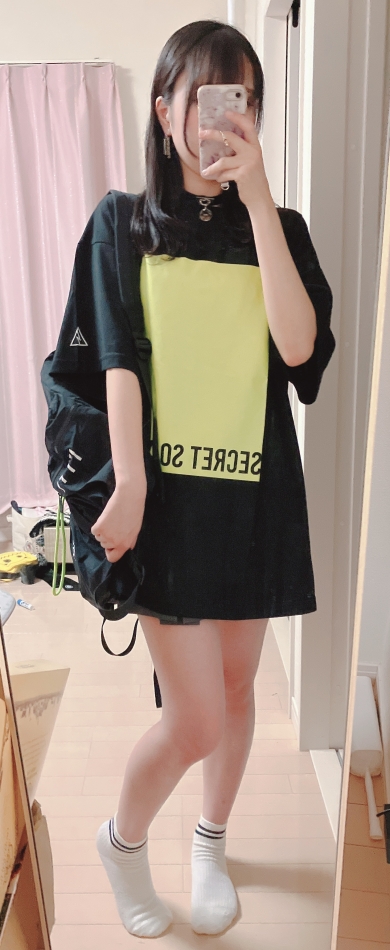 昨日買ってきた好きなゲームのコラボ服?🥰
