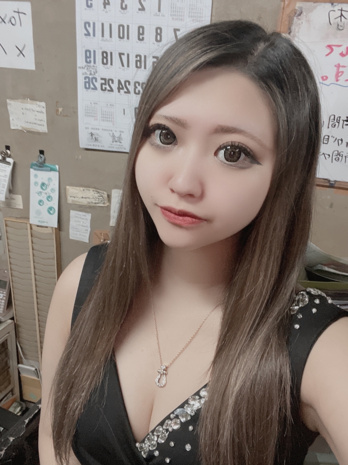 マツエクしったよ🌈