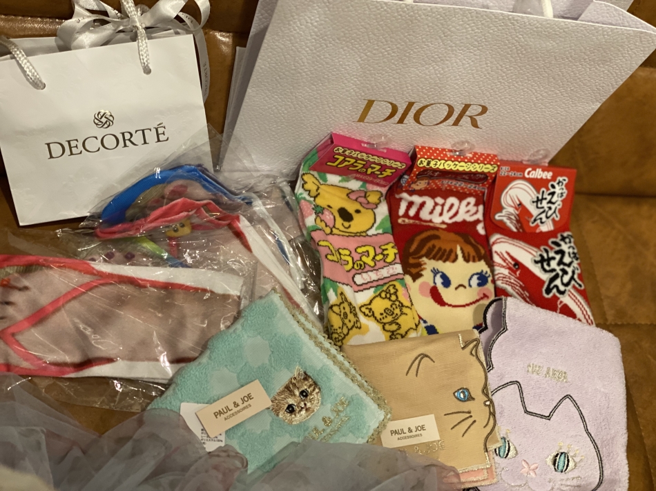 くつしたとおはんかちとぱうだー！！！