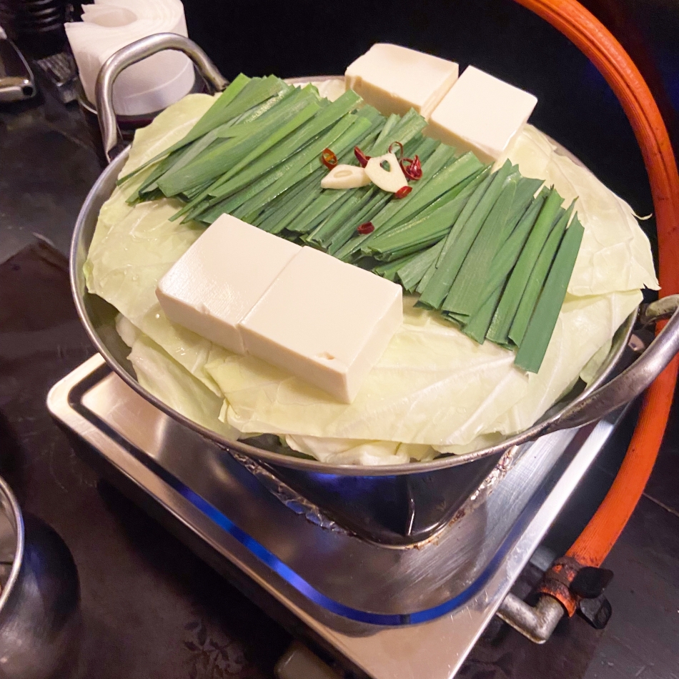 ‪(⊃^-^)⊃💕💕