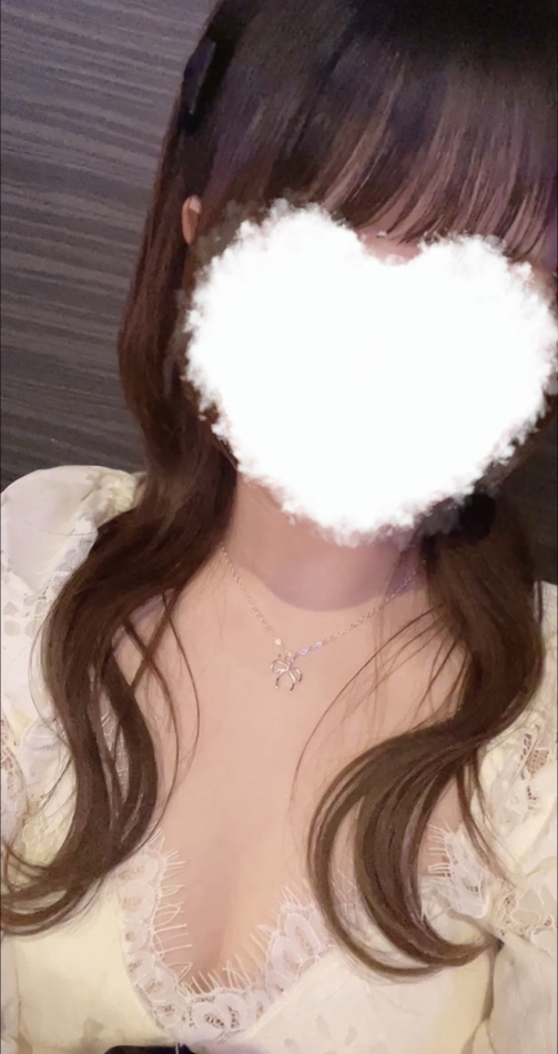 まっしろ🪽☁️🪧🕊