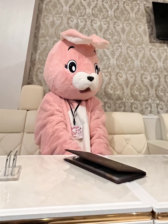 お酒で回復したウサギ…🐰&#xF8=?ISO-2022-JP?B?MDsmI3hGNzI7JiN4MUY0MzA7JiN4RjgwOyYjeEY3MjsmI3gxRjQzMDsm? = #xF80;ི