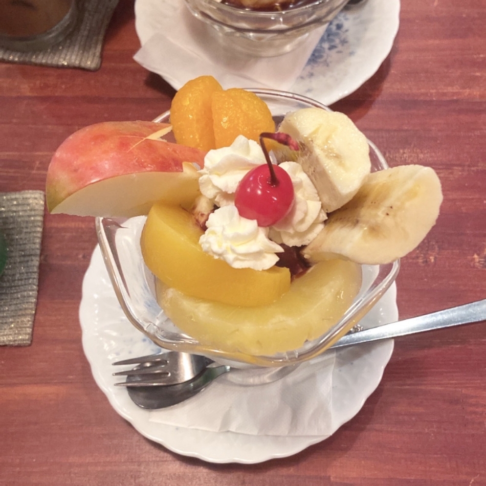 趣味カフェ巡り系女子