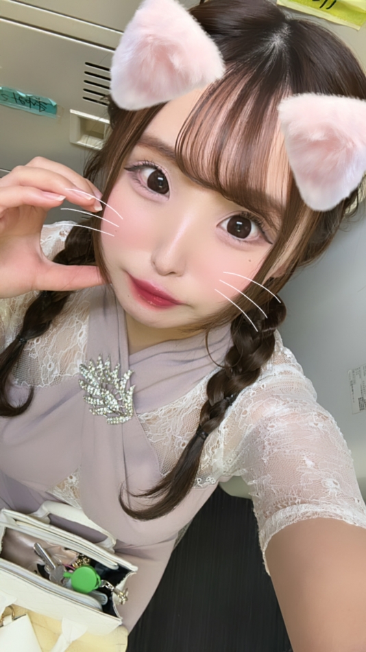 まだ喉痛い、、