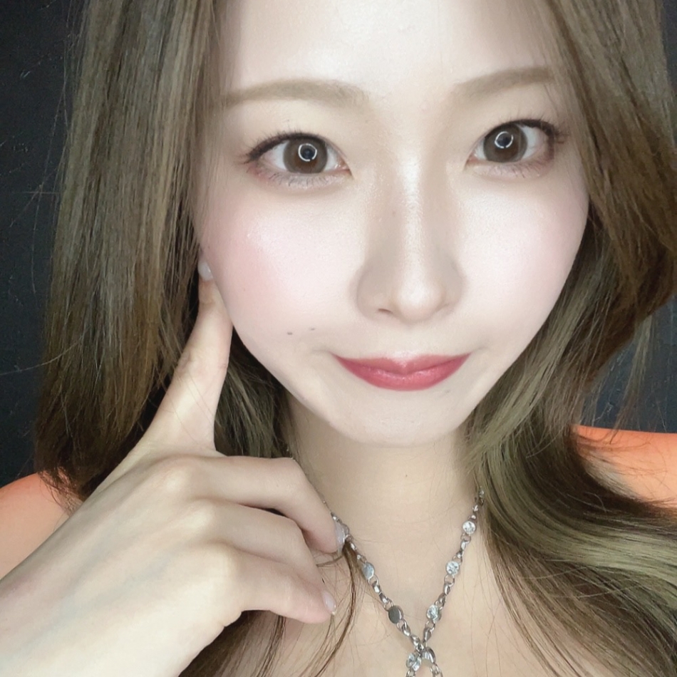 サナ