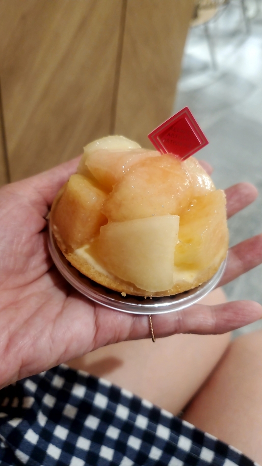 桃のタルト