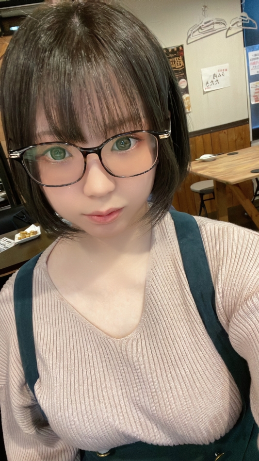 髪を
