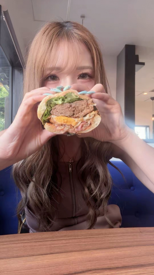 綾瀬まゆ