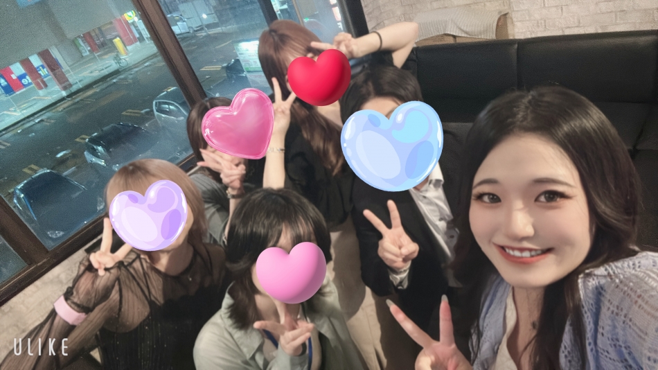 新人さんどーこだ？😳✨