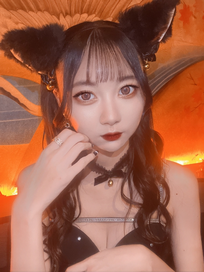 𝑯𝒂𝒑𝒑𝒚 𝑯𝒂𝒍 𝒍𝒐𝒘𝒆𝒆𝒏👻