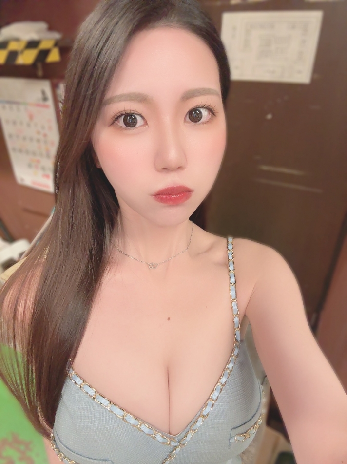 一条 葵