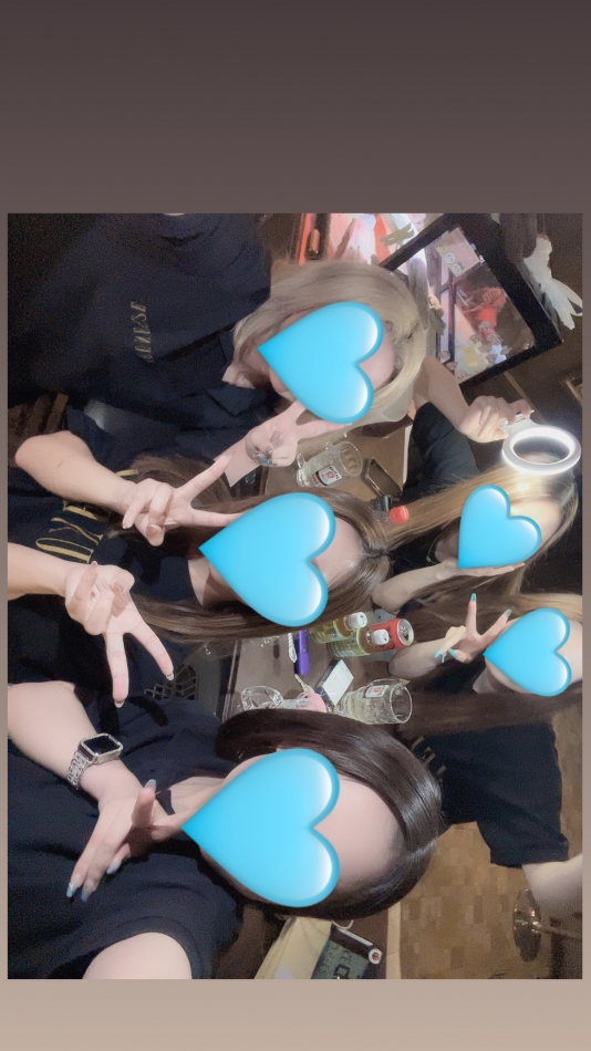 友達系ガールズバー?