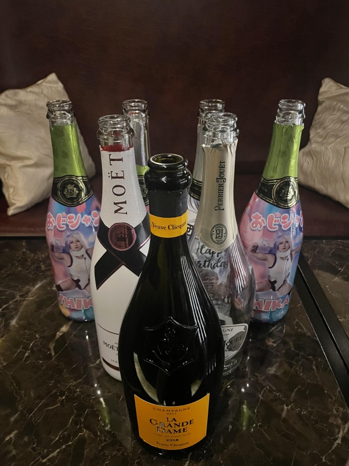 一条 葵