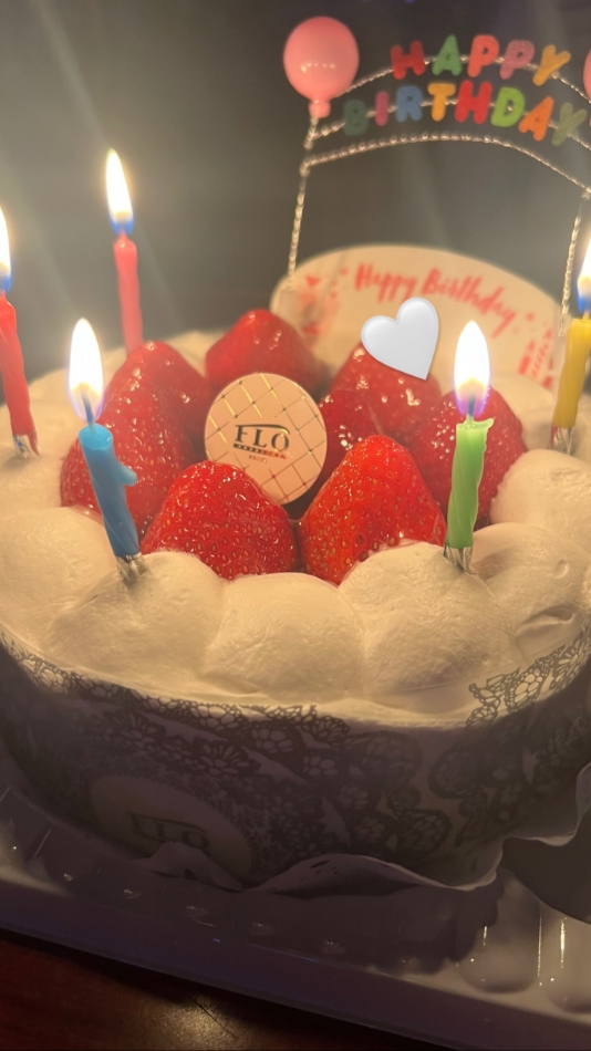 ケーキ- ̗̀ 🎂  ̖́-