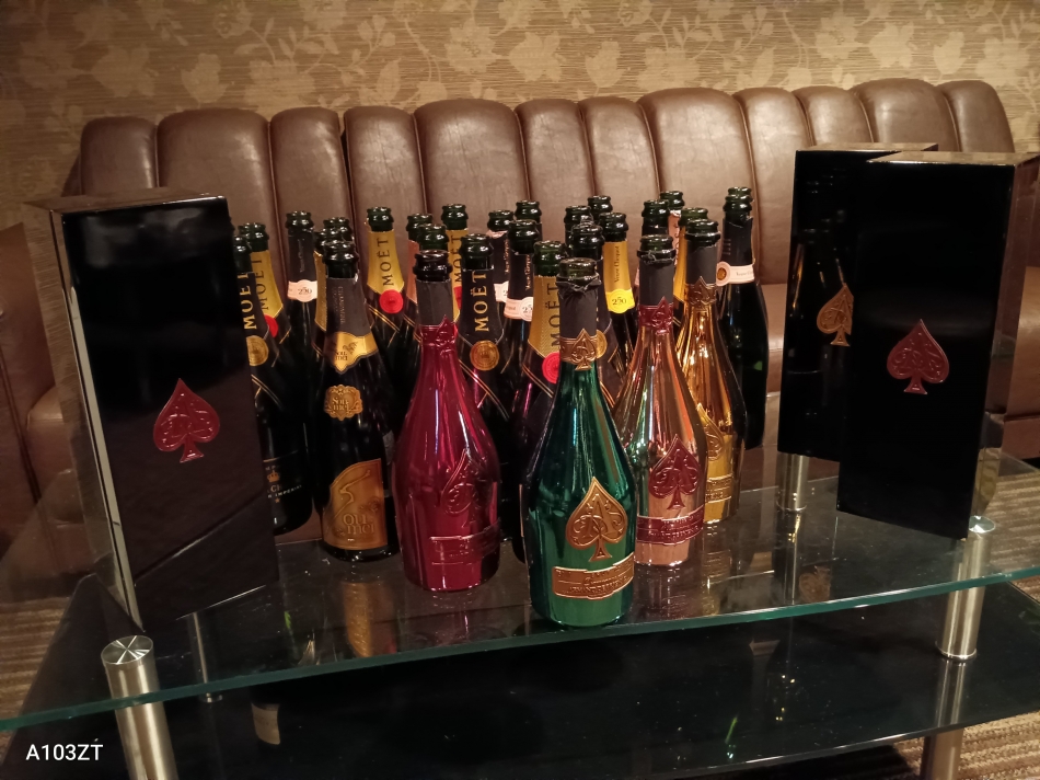 全部やっと並べられた