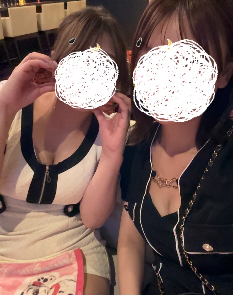 これが噂のふたごドレス👗