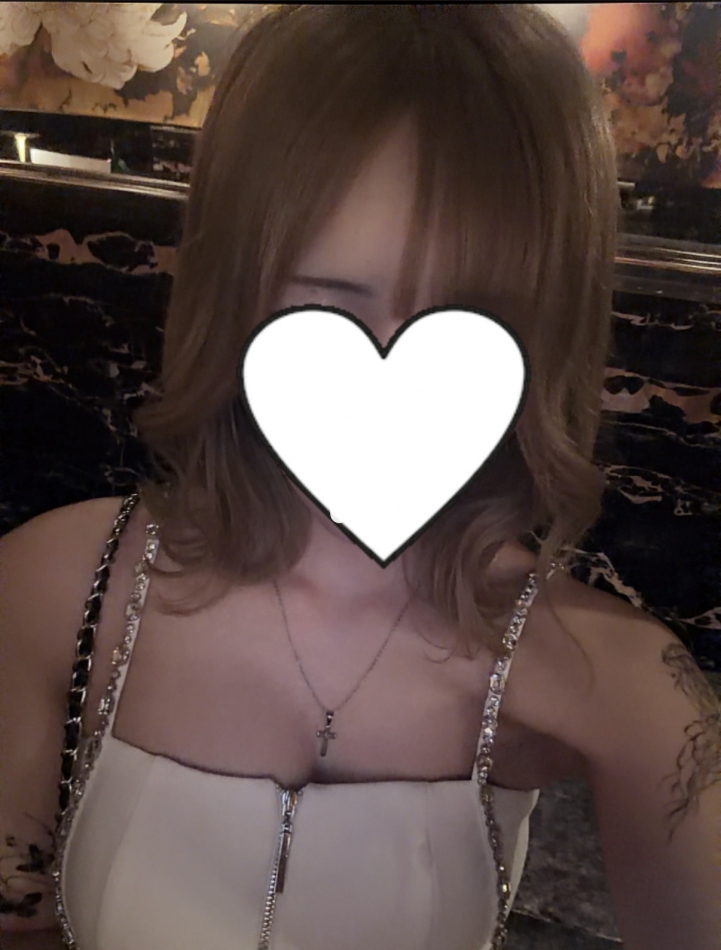 ゆりな