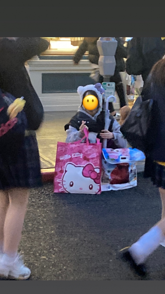 僕が荷物を守るんだ‼️