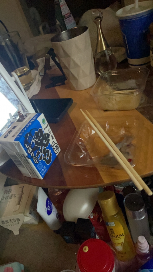 宅飲み後に1人で飲み始めるな