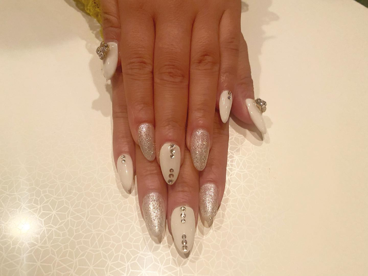 キャスト日記 Newネイル Instagramで記事を開く莉南さんのインスタのフォローとい 22 08 19 13 40 莉南 Club Galerie キャバキャバ