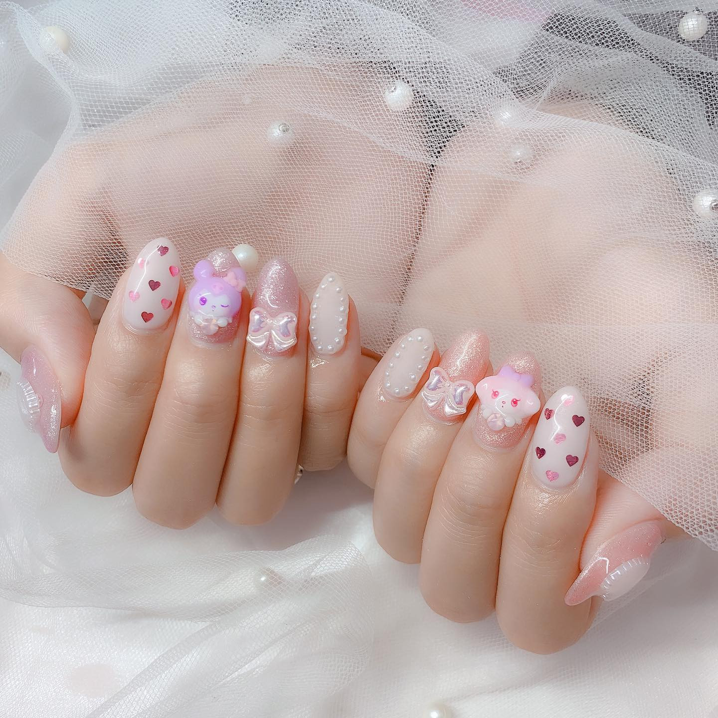 .
ネイル変えてきた～🤍
今回はネイルパーツを別で作って貰って、それ持っていつものサロンに行った🙋‍♀️
相変わらず天才的にかわいい💞
.
.
.
#ネイル #ネイルデザイン #ネイルアート #ネイルサロン #マイメロネイル #サンリオ #サンリオネイル #マイメロ #クロミ #クロミネイル #네일 #네일아트 #네일디자인 #네일아트디자인 #네일추천 #네일스타그램 #인기네일 #네일샵 #젤네일 #파츠네일
