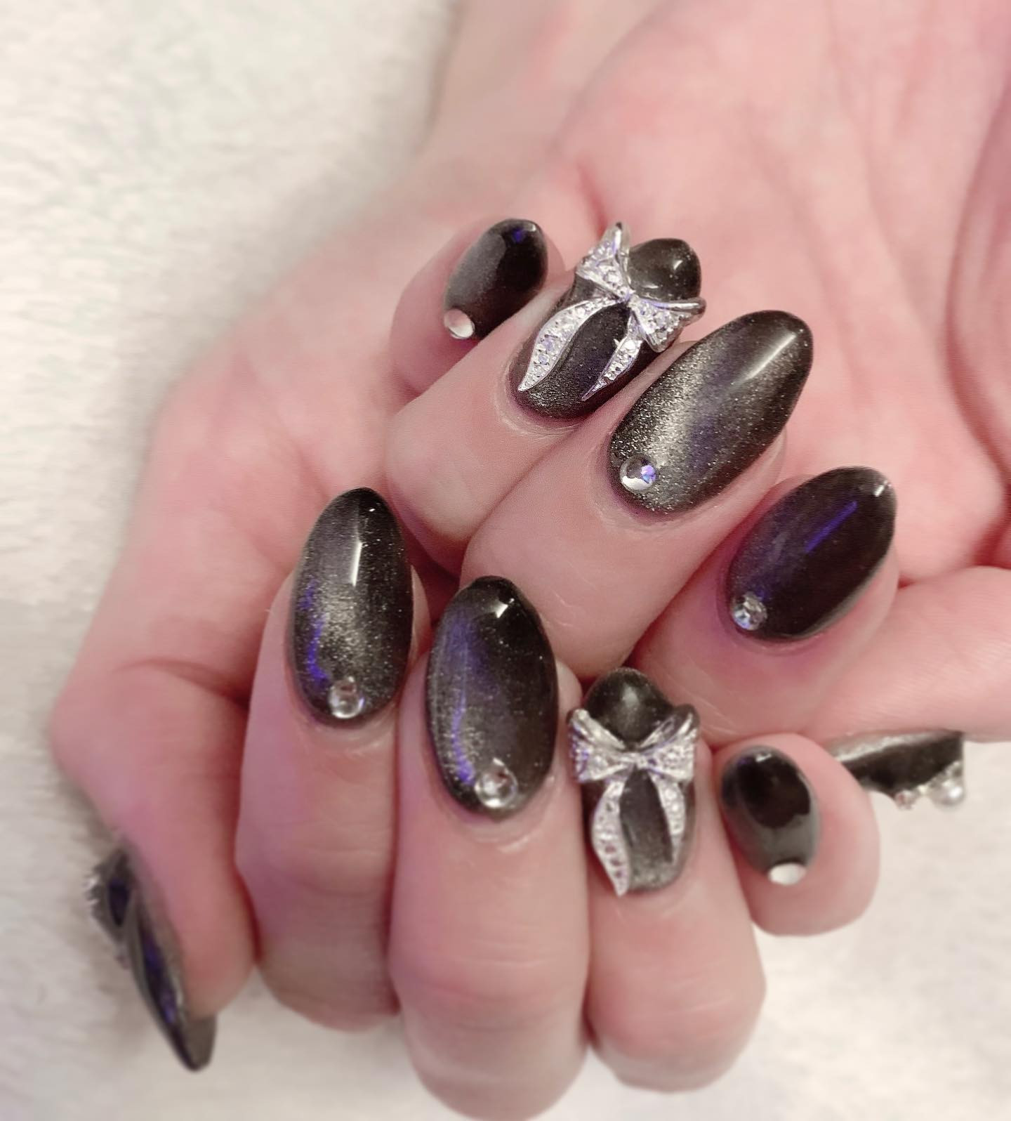 🖤🖤🖤

ブラックになった💅

たまには良いかなん
かわいい✌︎(　˙-˙　)✌︎🖤
.

.

#ネイル#ジェルネイル#スカルプネイル#デザインネイル#スカルプ#ジェル#ネイルデザイン#ワンカラーネイル#ネイルアート#ネイルサロン#仙台ネイルサロン#キラキラネイル#ブラックネイル#マグネットネイル#ギャラクシーネイル#nail#nailart#gelnail#scalpnail#designnail#naildesign#nailsalon#gradationnail#magnetnail#Galaxy