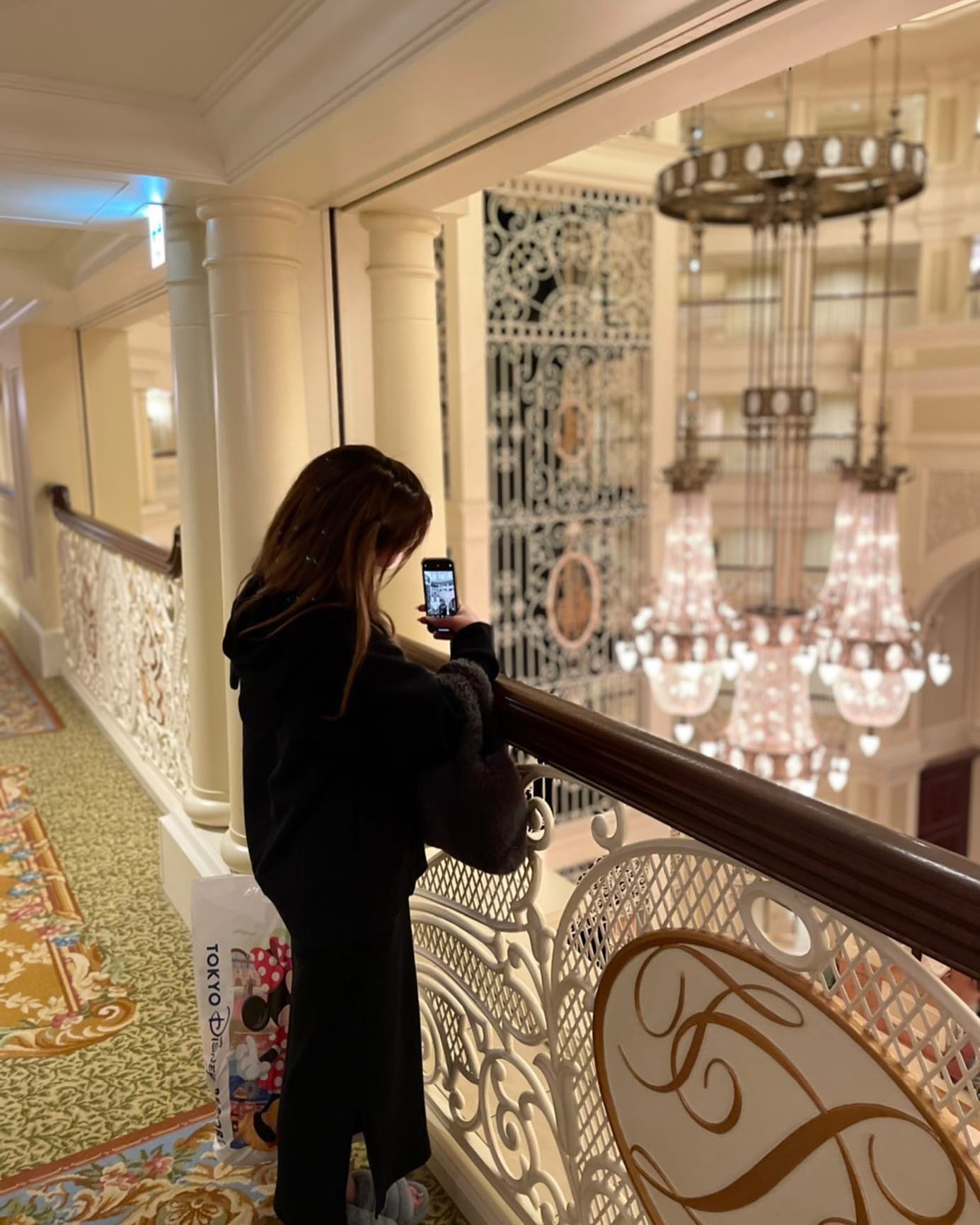 💙💙💙

気分が上がったり下がったりだったけど
最近なんやかんやハッピーだなあって実感💖

周りの人達がいい人すぎる(๑o̴̶̷̥᷅﹏o̴̶̷̥᷅๑)

ディズニー行きたい欲がまだ出てきた🐭
次はシーがいいなん❤️💜❤️
#スタンバイパス意味わかんないからなんとかして#アプリ音痴

#キャバクラ#ニュークラブ#仙台キャバクラ#キャバ嬢#ホステス#水商売#仙台#国分町#歌舞伎町#六本木#銀座#すすきの#錦#北新地#ミナミ#中洲#ヘアメ#ヘアメイク#ディズニーランドホテル#ディズニー#ディズニーランド#ディズ