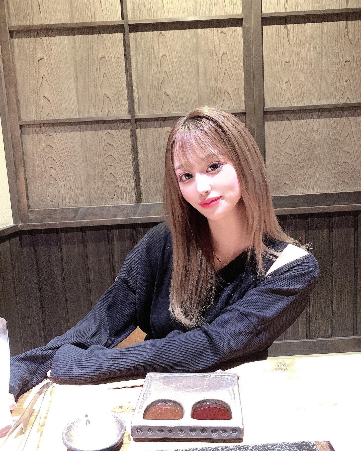 💜❤️💜

久々に焼肉食べたなん🦄❤️

最初から最後まで楽しかった1日❤️‍🔥

#キャバクラ#ニュークラブ#仙台キャバクラ#キャバ嬢#ホステス#水商売#仙台#国分町#歌舞伎町#六本木#銀座#すすきの#錦#北新地#ミナミ#中洲#ポケパラ#ポケパラ東北#ヘアメ#ヘアメイク#キャバドレス#焼肉#仙台焼肉#牛仁
#hairmake#dress#yakiniku#happydays