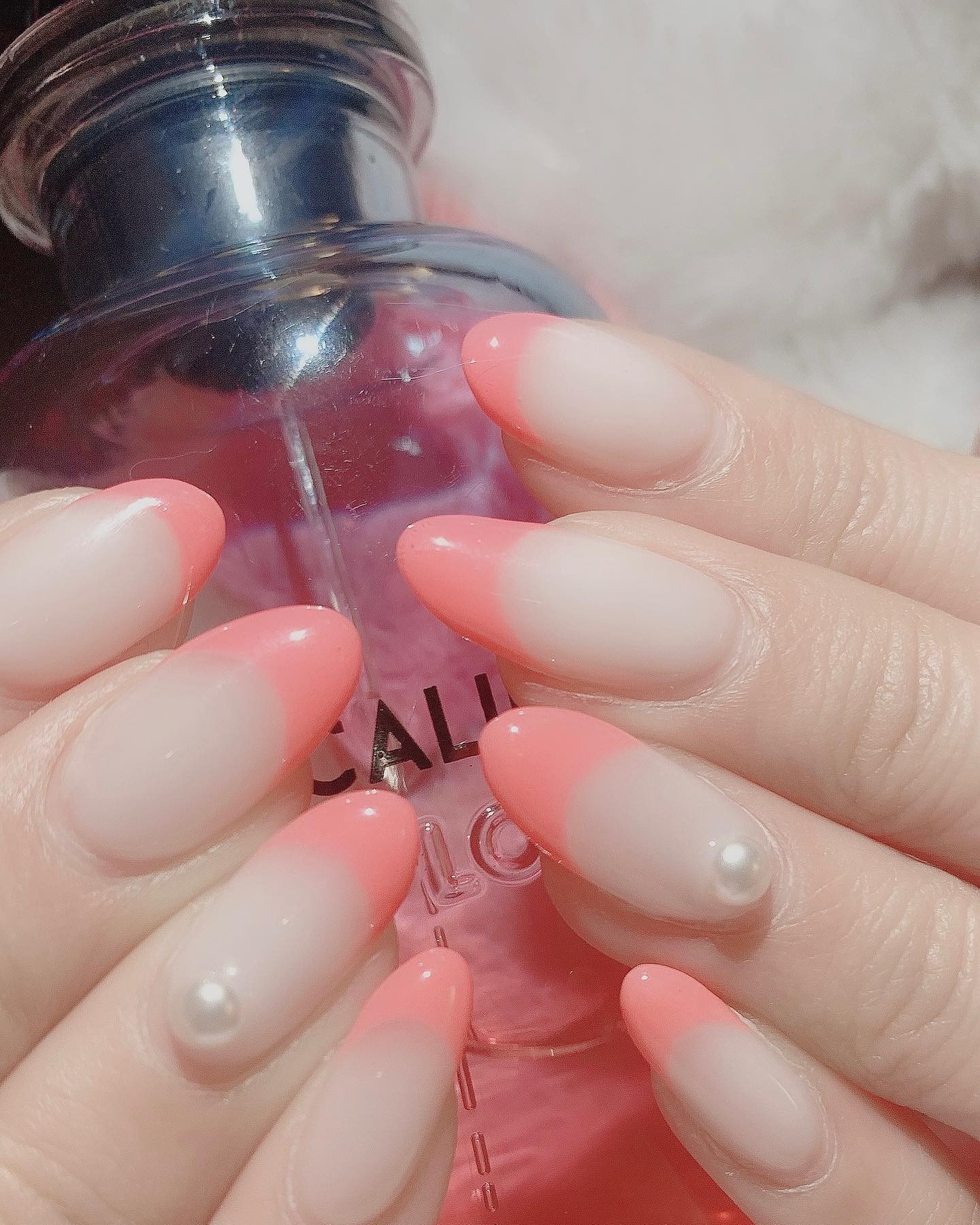 🤍❤️🤍

ちょっと伸びたけど
うまうまぴーと同じ色のネイルに
してもらったんんん🦄❤️

シンプル🦄🦄🦄

#ネイル#ジェルネイル#スカルプネイル#デザインネイル#スカルプ#ジェル#ネイルデザイン#スカルプチュア#ネイルアート#ネイルサロン#仙台ネイルサロン#キラキラネイル#グラデーションネイル#フレンチネイル#フレンチネイルデザイン#ピンクフレンチ#nail#nailart#gelnail#scalpnail#designnail#naildesign#nailsalon#gradationnail