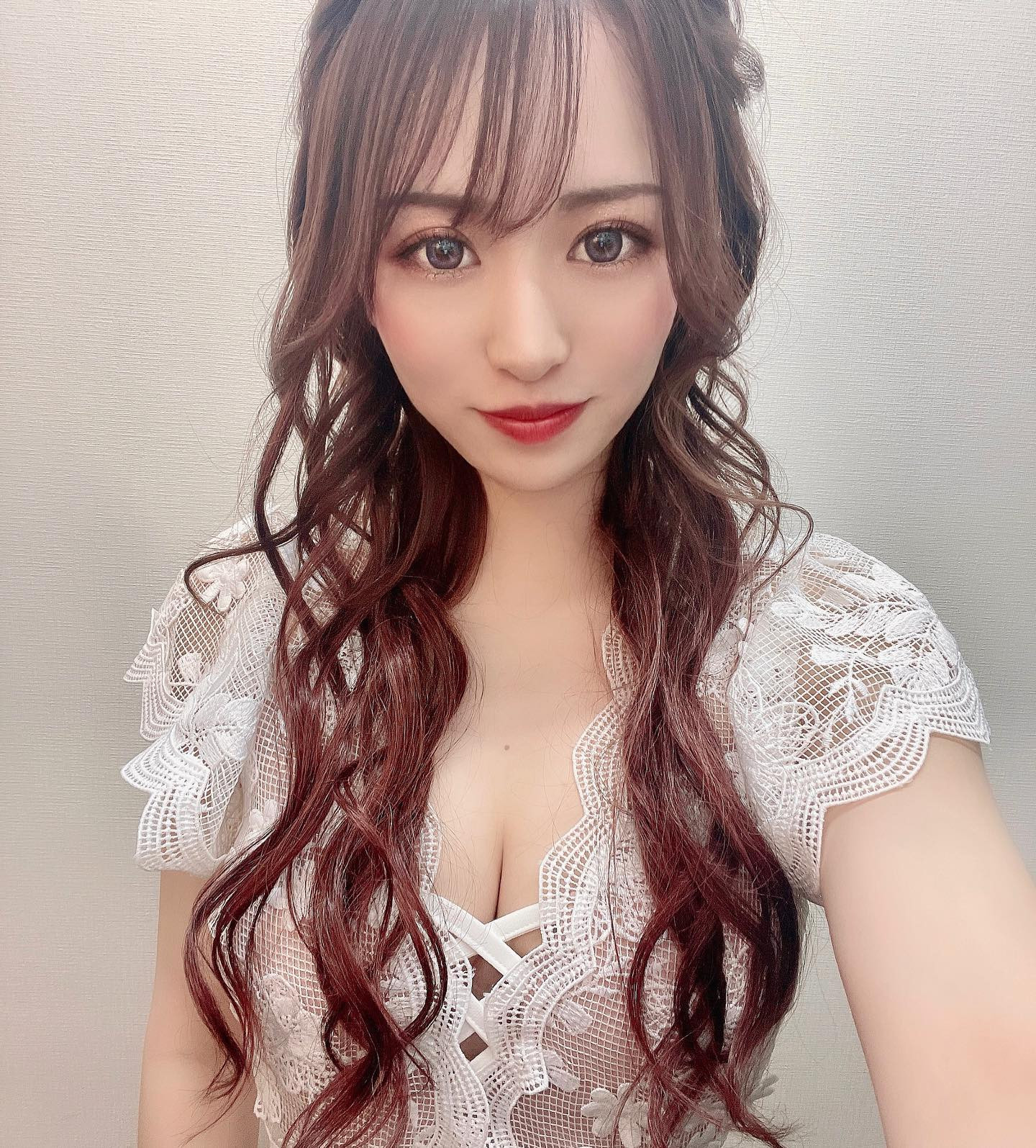 .
フル出勤してる方って
素晴らしいなって思う最近(o🪄'▽')o🪄
.
#仙台 #国分町
#ザニューヨーク
#キャバクラ #ヘアメイク #ドレス