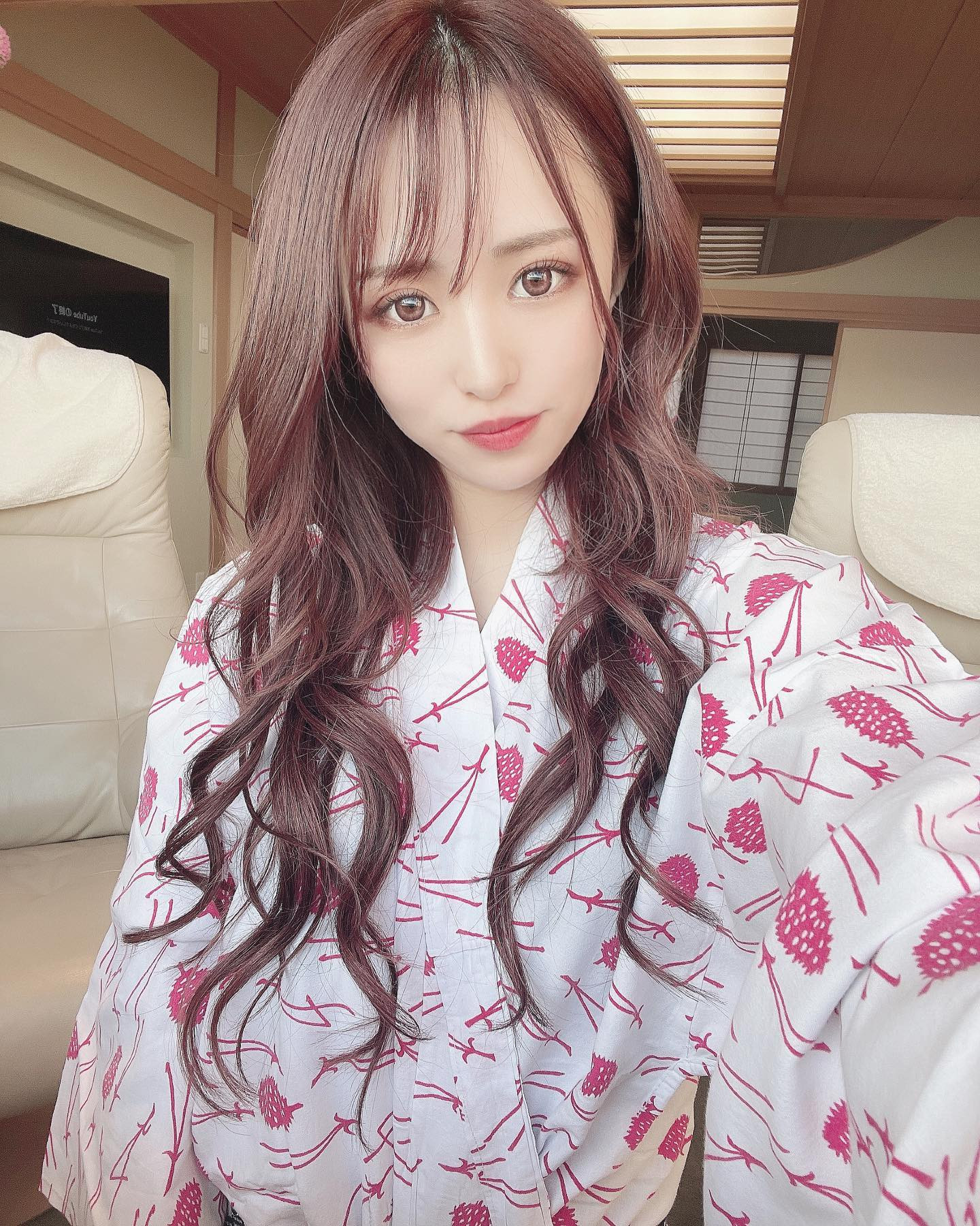 .
温泉の硫黄の匂いが
たまらなかった♨️🐒
.
#岩手 #別荘佳景
#自然光を味方につけたぜ