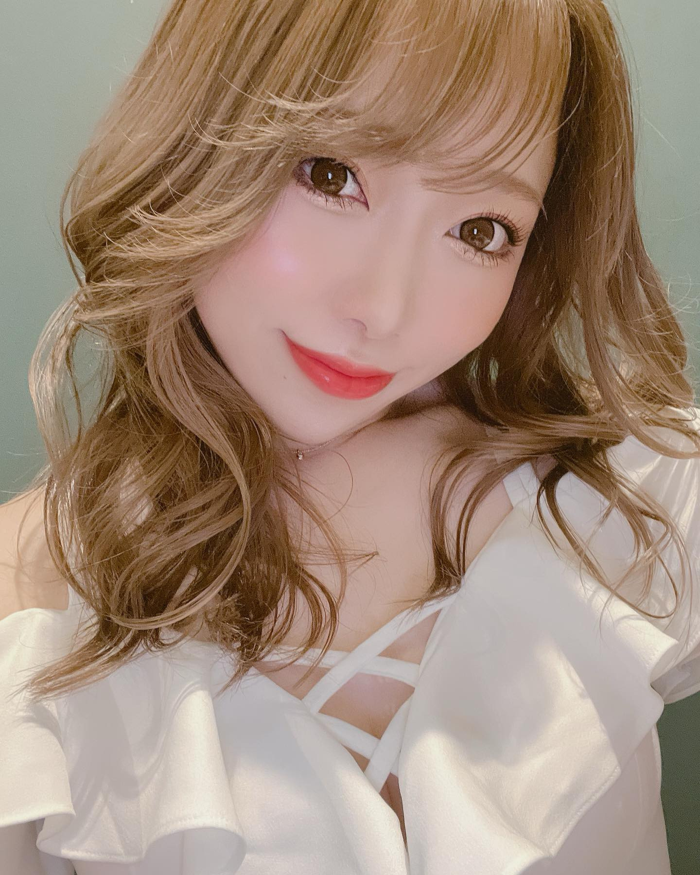 今週もよろしくお願いします😗🤍
、

#エリアジー#オレンジテラス#オーシャンスカイ#モナクラス#キャバクラ#ニュークラブ#ニュークラ#ホステス#キャバ嬢#すすきの#札幌#歌舞伎町#国分町#フォロミー#フォロー#フォロワー#いいね#可愛い#かわいい#followme#likeforlikes#instagood#instalike#follow#f4f#셀카