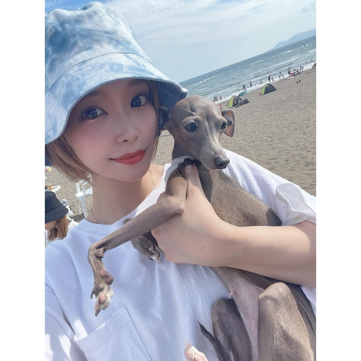 .
.
8月になりましたね🤍
先月もありがとうございました！
.
昨日は海へ行ってきました🏖🐠☀️
我が子は初めての海💞
みんなに可愛がってもらって
とても楽しそうにしていました🤣
.
わが子かわいがってくれた皆様
ありがとうございました🫶
母は嬉しい限りです。笑
.