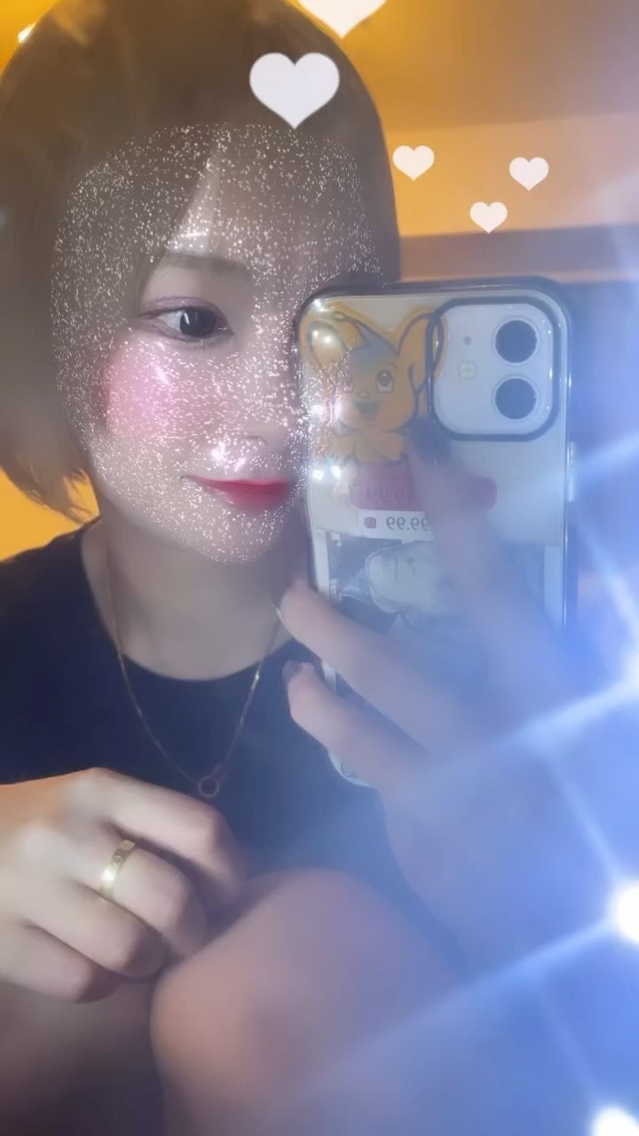 .
.
いつかのわたし👧🏻
大好きなピーポくんを添えて💛🧡
.