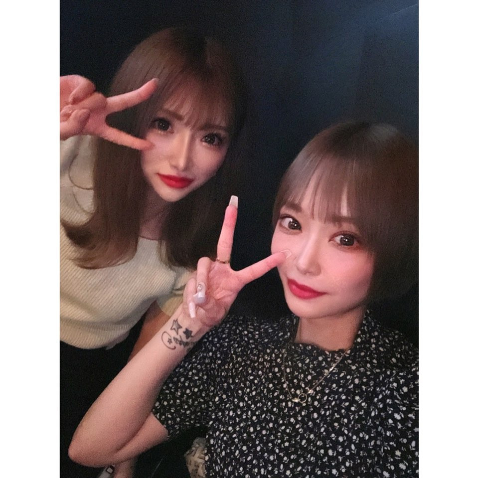 .
.
なかよぴかよぴ🤍
かよぴも髪の毛切ったんだよ😌かわええ
.