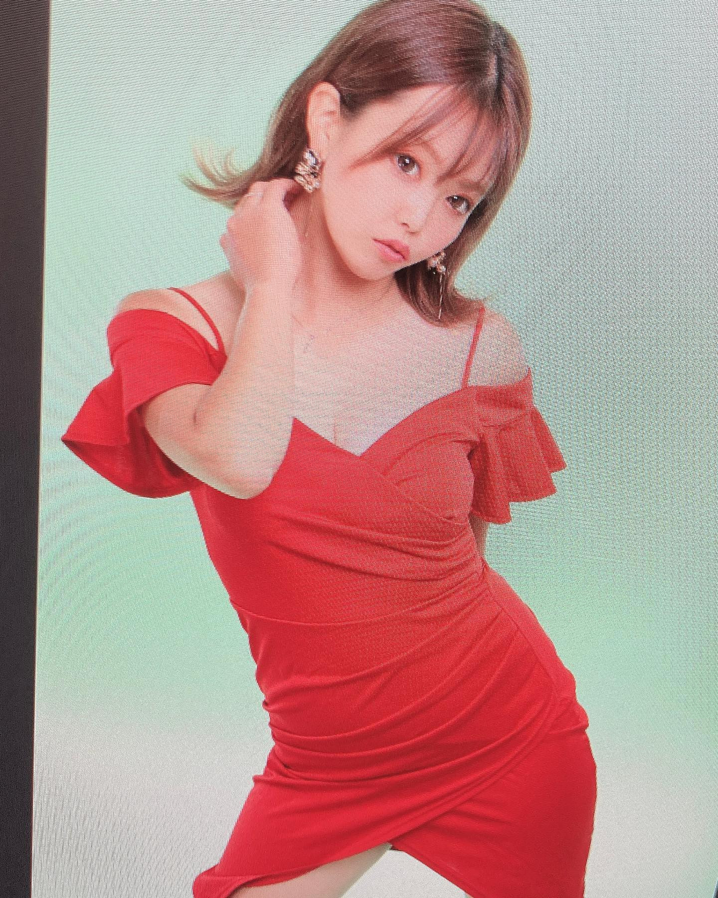 8月も終わり。
北海道の夏も終わり。
.
1年も残り3分の1。
.
毎日毎日あっという間だからこそ
その瞬間その瞬間を大切に。
.
#エリアジー #オレンジテラス #オーシャンスカイ #モナクラス #ニュークラブ #ニュークラ #キャバクラ #ホステス #キャバ嬢 #すすきの #札幌 #歌舞伎町 #国分町 #可愛い #かわいい #いいね #フォロミー #フォロー #フォロワー #followｍe #likeforlikes #instagood #instalike #follow #f4f #ヘアセット