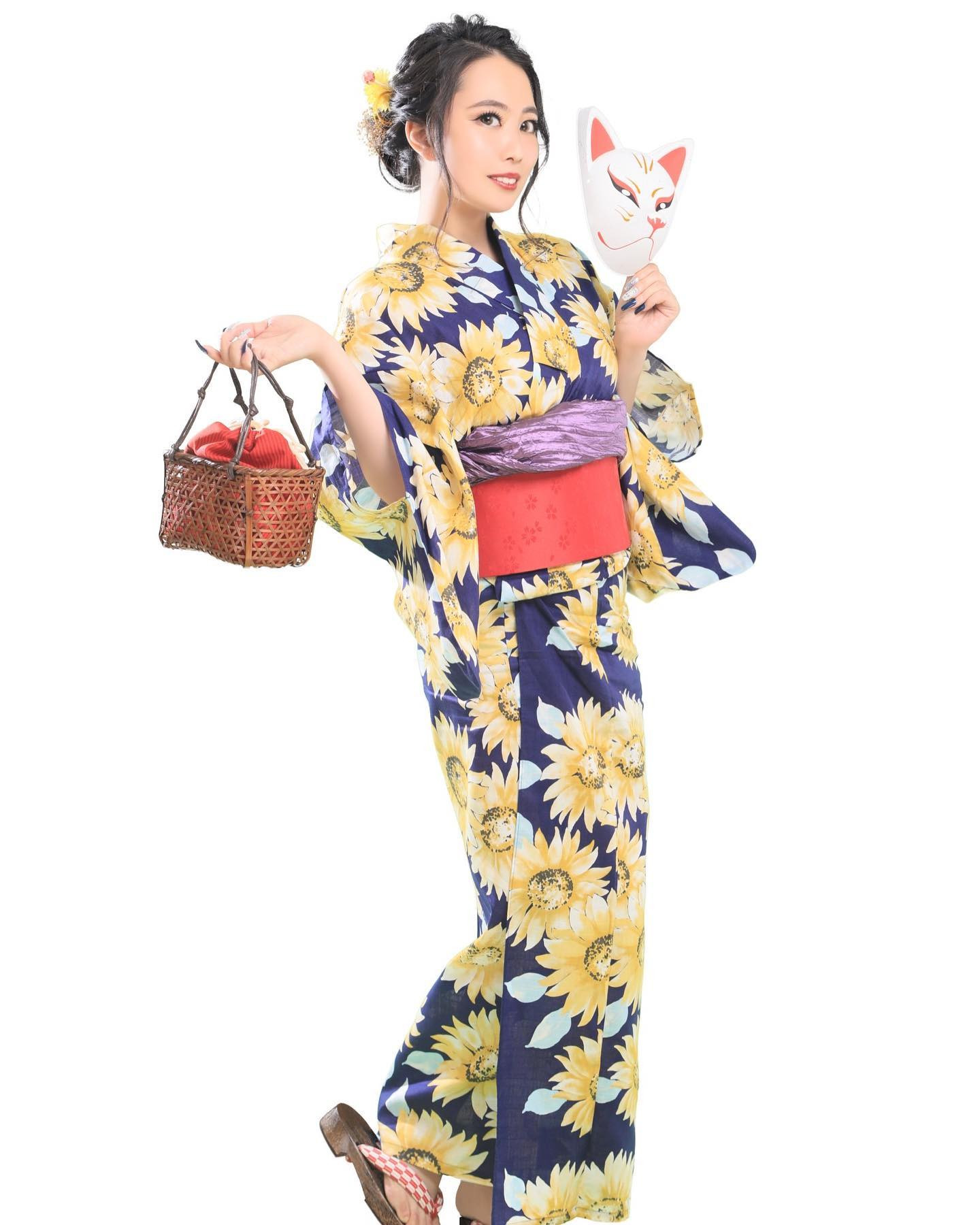 2年ぶりに浴衣〜😍

来週のお祭り早く行きたい☺️
夏っぽい格好できるの嬉し🌹

14.15.16日、浴衣でお待ちしております！
会いにきてくれたらとても嬉しいです🫣❤️