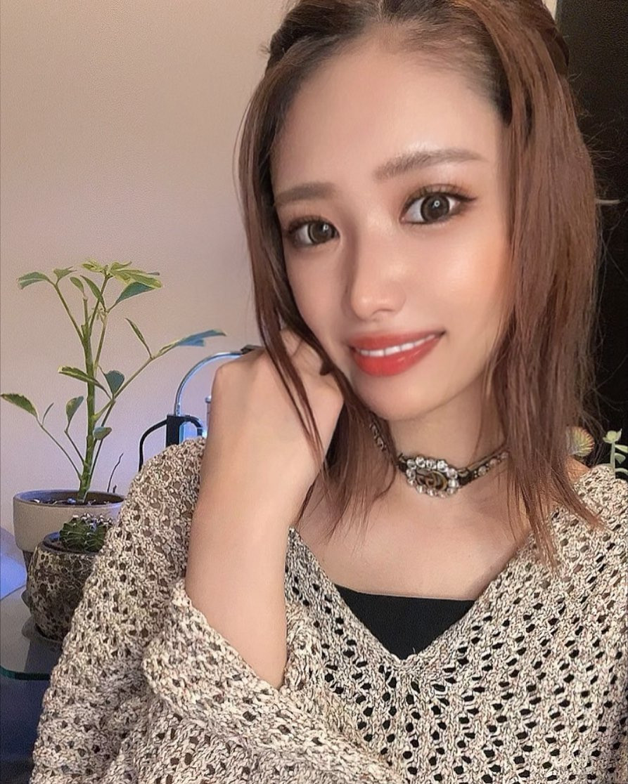 にこお😈
今月も仕事と遊び真面目にします🫥🫰
.
.
#仙台 #国分町 #六本木 #歌舞伎町 #銀座 #札幌 #ススキノ #北新地 #中洲 #国分町キャバクラ #キャバクラ #キャバ嬢 #シャンパン #オレンジテラス #オレンジテラス仙台 #ニューヨーク #thenewyork #エリアgグループ #こころだよ