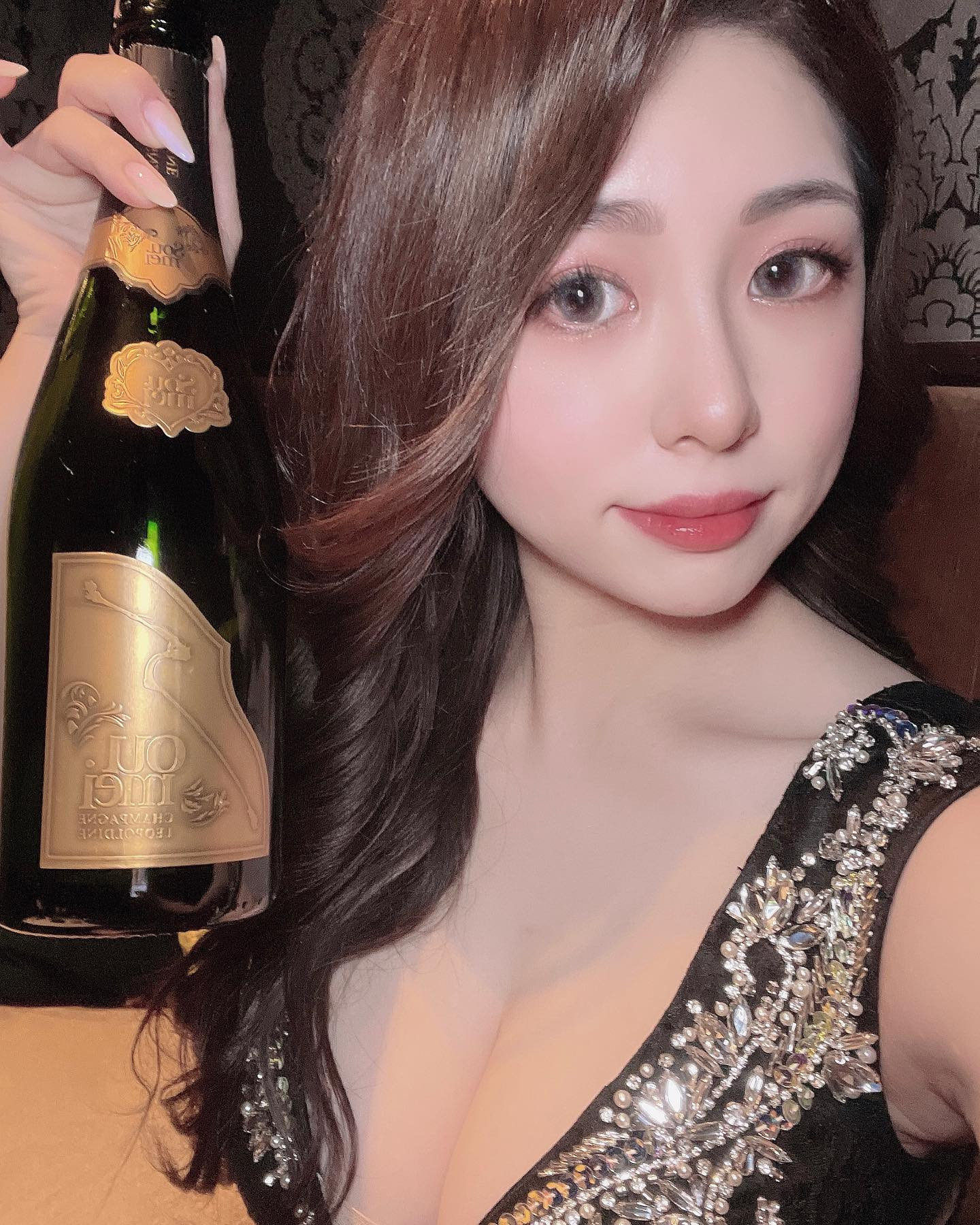 ソウメイありがとー💕✨

#キャバ嬢#キャバドレス#ロングドレス#ドレス#ローブドフルール#エンジェルアール#ヘアメイク#ヘアメ#シャンパン#ソウメイ#誕生日#バースデー#キャバクラ#池袋レッドシューズ#プリンスグループ#キャバキャバ#池袋#歌舞伎町#六本木#銀座#いいね返し#likeforlikes#like4likes #likeforfollow#like4follow