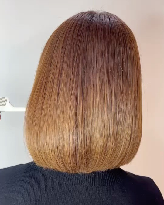 🍎🍏りんご幹細胞培養液トリートメント🍏🍎

このトリートメントが本当に良くて！🥺❤️
髪が綺麗になるのはもちろんだけどツヤが半端ないし弾力？コシ？が全然違う✨

頭皮から綺麗になる感じで髪が喜んでる🥰❤️

髪の長さだいぶ切ったけどこのキューティクルは嬉しい🥰❤️

やっぱり髪は綺麗な方がいいよね🎀✨

いつもありがとうございます🥰❤️

.

.

.

#りんご幹細胞トリートメント
#りんご幹細胞培養液
#トリートメント
#ディーバヘアー
#美容院
#池袋