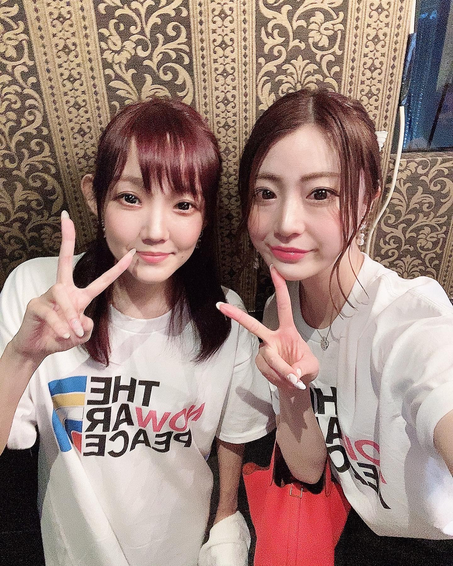 周年最終日は……

大好きなやす秀さん🍣❤️❤️‼︎✨
やっといけたあああ🥰♫

今回はシャコの食べ比べでした🦐✨
生、オス、メス全て食感違うの！

生は甘エビっぽい感じ？
オスは濃厚なボイルしたエビっぽい感じ？
メスはとろんて卵と🪺レアな身の絶妙な感じ？

どれも美味しいけど私はメスが1番美味しかった🥰❤️

シャコって見た目古代の化石みたいな感じするから元々苦手だったけどやす秀さんで食べれるようになった✨！

生の貝と鰹もあんまり得意じゃないから進んで食べることはなかったけどやす秀さんに来てから好きに