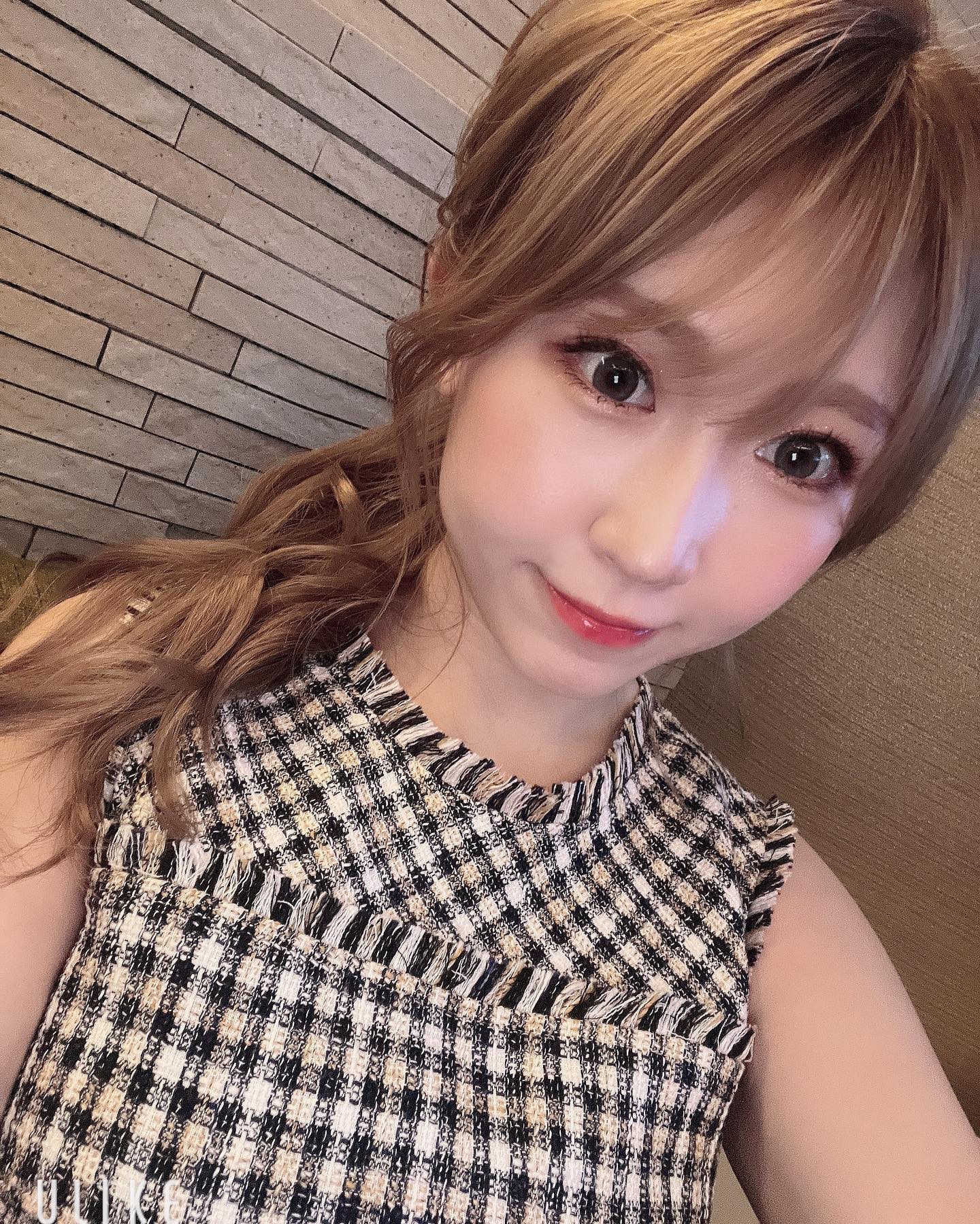 自撮りってむずかしぃ🥲
誕生日月間毎日ありがとうございます🤍
最後まで体調崩さないか
心配🫠笑
#札幌#すすきの#北海道#オレンジテラス
#ニュークラブ#キャバクラ#ホステス